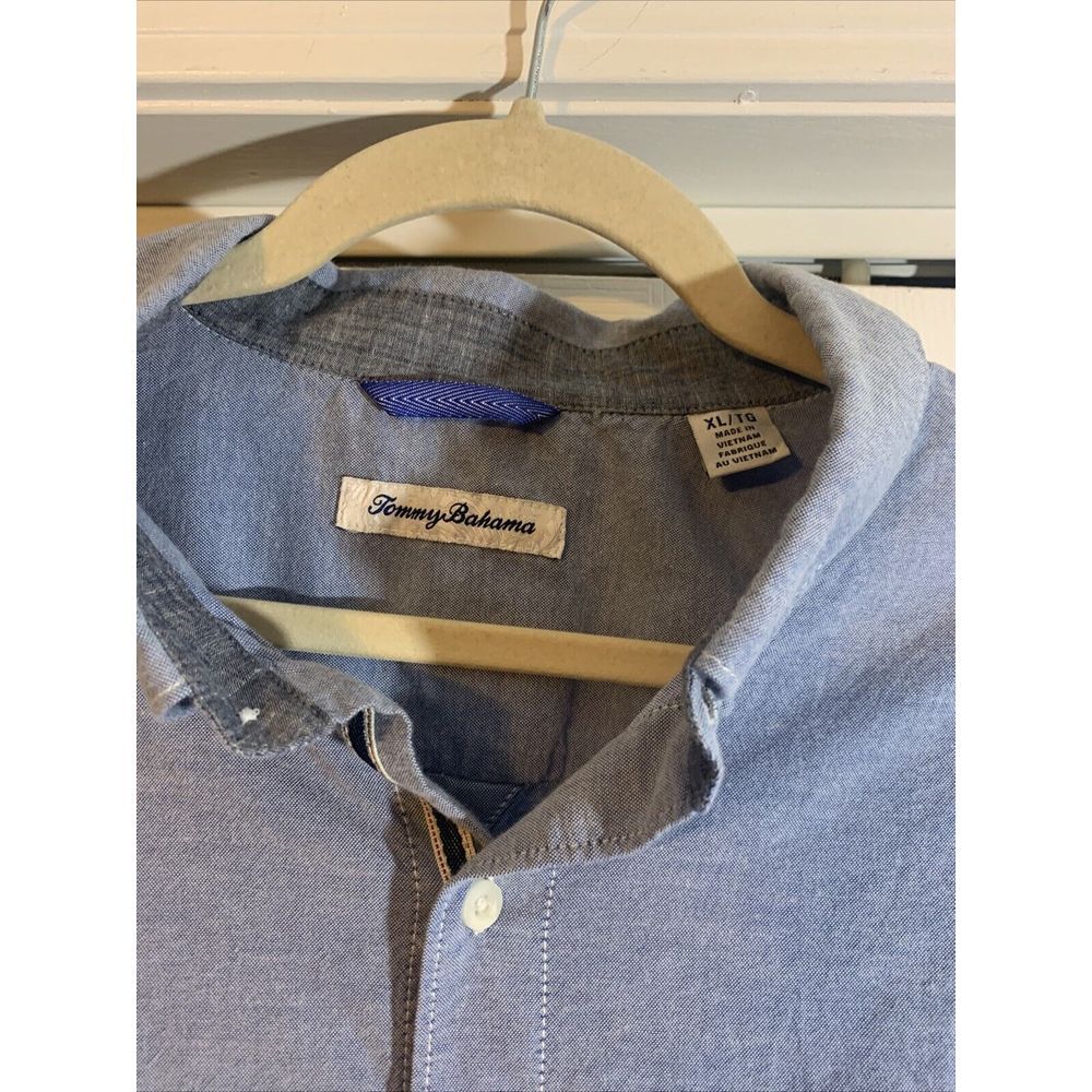 Tommy Bahama Men's Shirt Size XL Blue Button Down~Long Sleeve with Flip Cuffs - Picture 2 of 7